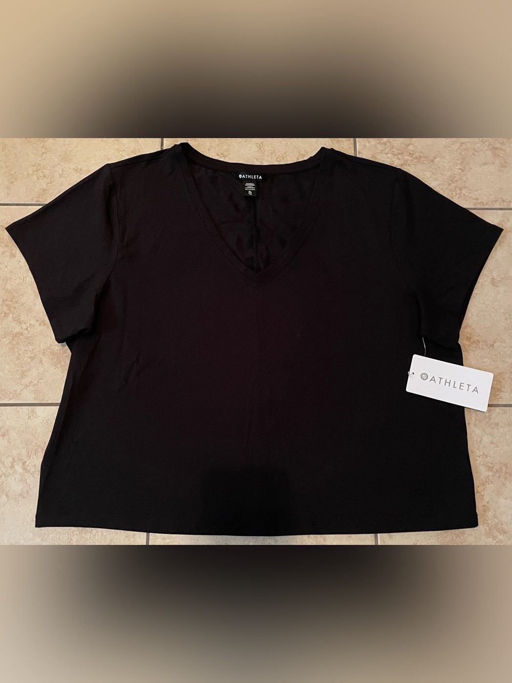 Athleta Black V-Neck Short Sleeve Tee